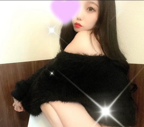 今日も早い時間から続々
ありがとうございます🙂‍↕️🫶🏻🩷！

「初めてこんな施術受けた😳」
って密着と施術に喜んでもら