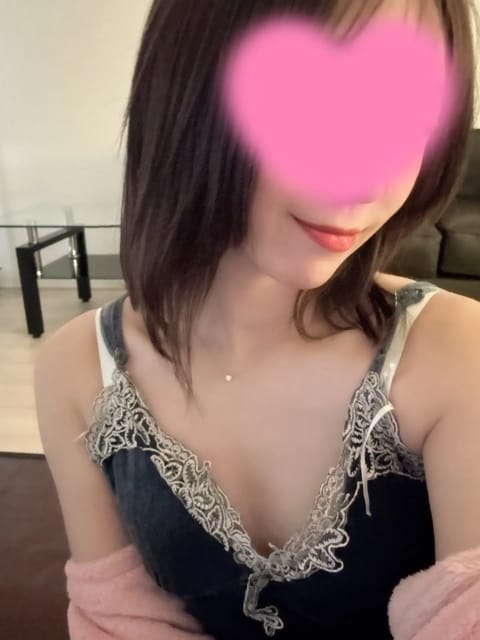 本日出勤中です🙂‍↔️
20:00までいます♩
お待ちしていますね♡