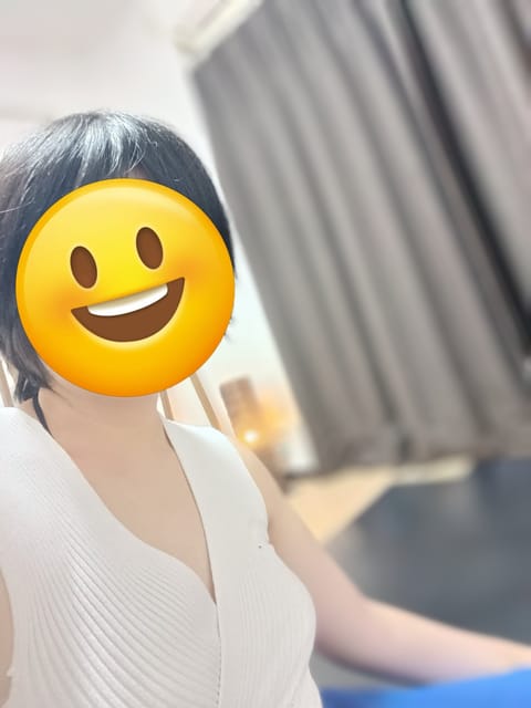 おはようございます🌼
本日 11:00〜20:00 までいます🌸
暑さや疲れをリフレッシュしたい方は、ぜひお立ち寄りくだ