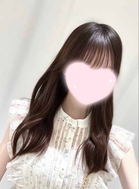 スケジュール💐🤍
10日12:00~22:00 渋谷
11日12:00~22:00 渋谷
12日12:00~22:00 