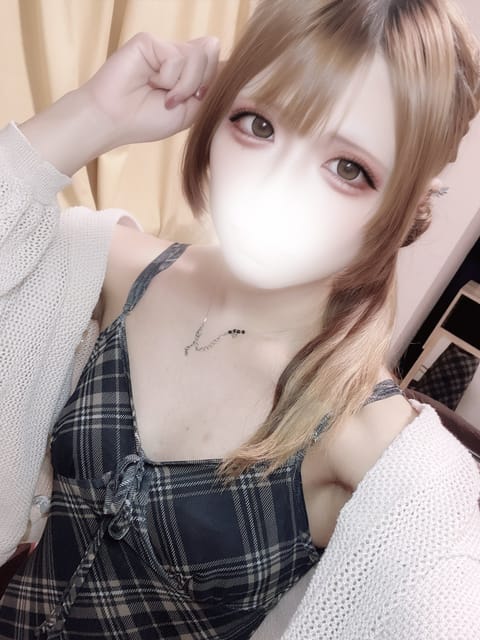 出勤しました🫶

本日 19:00〜3:00 までいます✨

🈵19:00〜23:00
🈳23:15〜3:00

事前予