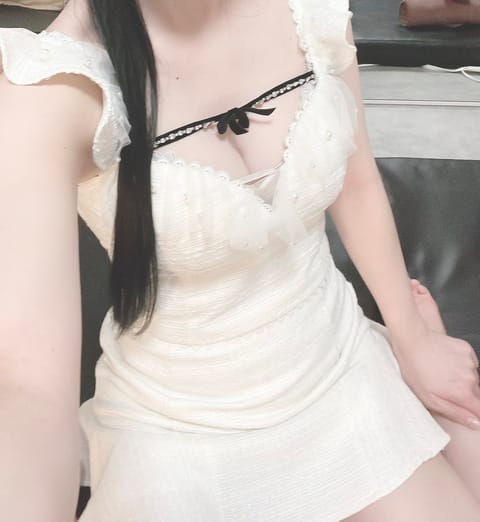 こんにちは🫧

本日22:00から珍しく深夜出勤します🌙

既に1枠目を予約していただき
ありがとうございます(；＿；)
