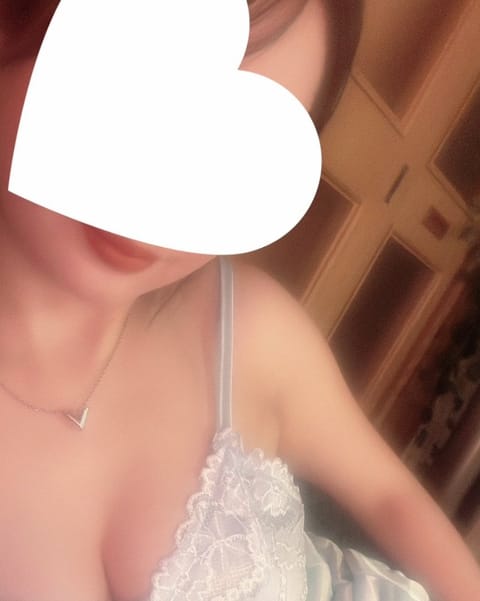距離縮めるのが得意✌️

初めての方でも
何回か会った事ある？
みたいな😋
後は
脳がバクっても
身体とカラダで
会話し