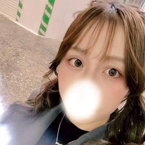 こんにちは😊
本日横須賀のお店にいます！！
お誘いお待ちしております！！
お財布忘れてきてしまったので、お釣り出せないで