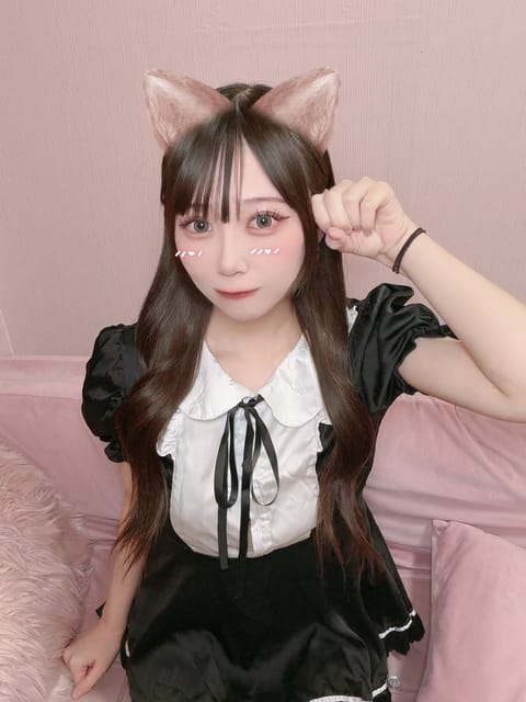 前のアカウント使えなくなったので新しく作りました！

今日も待ってるにゃん🐈💕