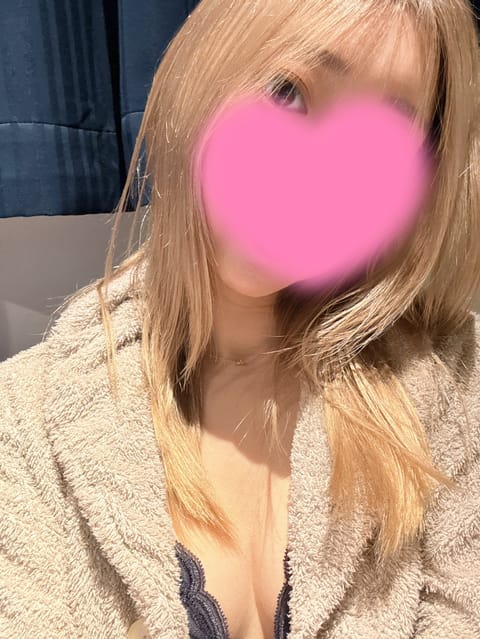 今日は最終22:00だよ♡
今日マッサージ行ったら、エステのお姉さんから「体ツルツルですね！」って褒めてもらった🥰うれぴ