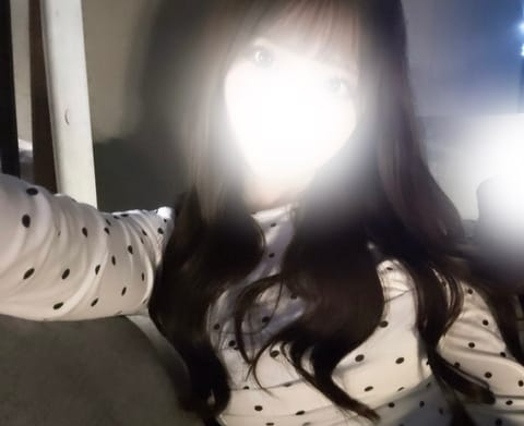 出勤です♡

最短2:30以降です！
土曜日待ってるねー🥺✨