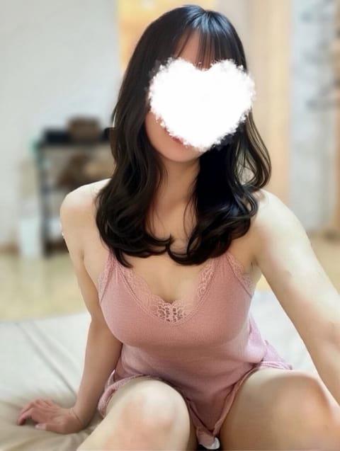 おはようございます🍎
最近𝕏でセクシーめなお洋服だと見えないことがあるようで、画像変えてみました🌟

本日18時までAr