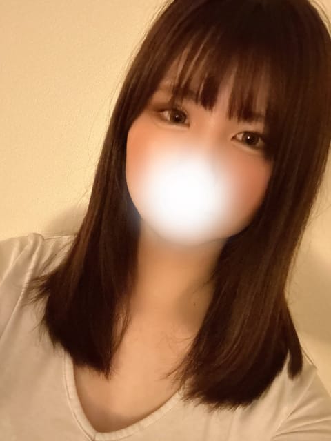 こんにちは！AQUA新人セラピスト鳴海はるです🐰💕

昨日お会いできた皆様に心から感謝致します🌸
またはるにお任せいただ