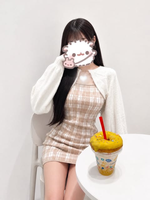 松戸ルームにいるよ🍒
今月お店の都合で松戸ルームが多くて来にくいお兄さま多くて申し訳ないです🙇🏻‍♀️
来月は流山のほう
