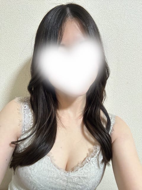 こんにちは、グランマトムのしおりです💞

明日からメンエスデビューすることになりました🤍
緊張もありますが、来てよかった