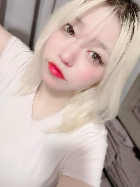 昨日も🈵ありがとうございました🙏☺

本日も恵比寿に出勤です❣️
✨️21:20-7:00✨️

31日
-お休み-

