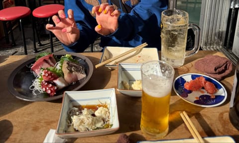 今日は21時から☺️🩵

お休み中に初めての浅草昼飲み🍺
初めてのロック座👸

友達はまさかの大号泣。笑
でも女の子みん