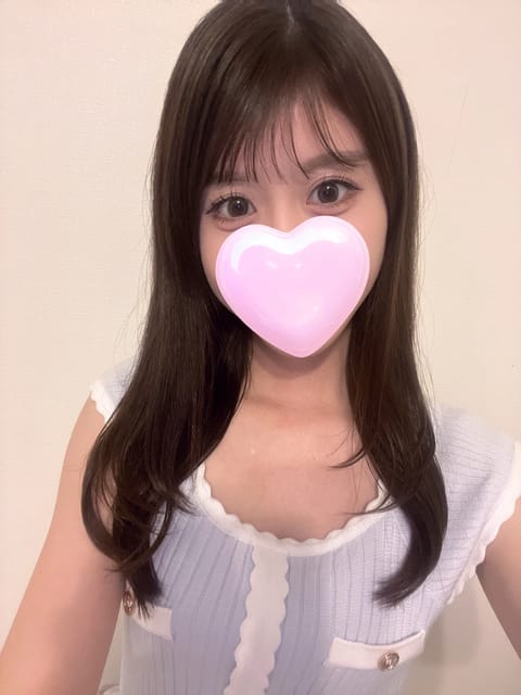 本日銀座ルーム20時〜出勤です！

今週ラストです！

お仕事でお疲れのお兄さんれいがたっぷり癒します🩵

ご予約お待ち