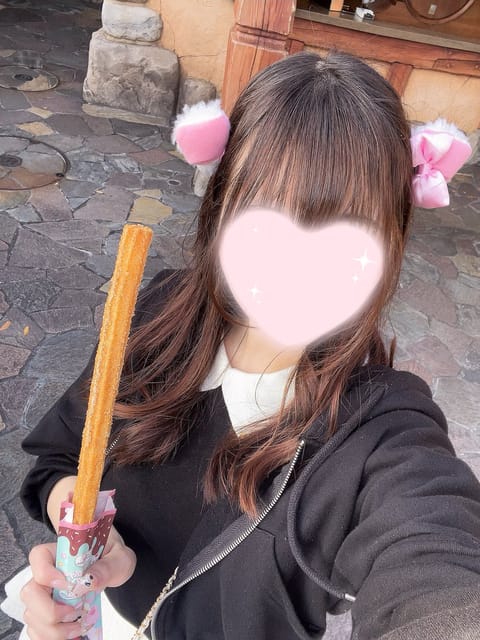 こんばんは！
今月の出勤予定決まりました❣️
21~24日になりますのではなのマッサージ受けに来てください＞ᵕ＜🎵💕