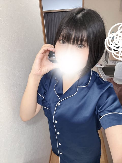 こんばんは〜😊💕

今夜も到着しました🏠🚗³₃

19:00~23:00です‼️‼️

今日は暑さでヘトヘトですが、元気