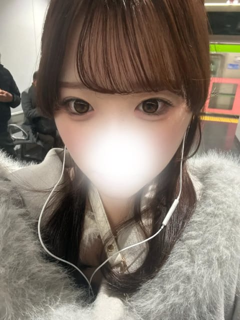 本日大山ルームに21:00〜5:00で出勤してます！事前予約もたくさんありがとうございます🩷🎀
最短で1:10〜🈳です！