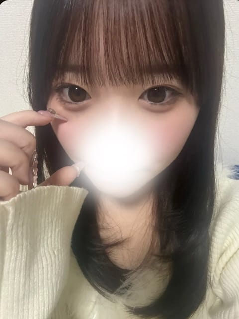 ももです！
本日東武練馬ルーム5:00までいます🥰
お部屋あったかくしてお待ちしてます^ >𖥦< ^