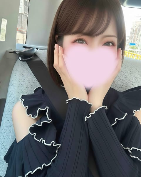 こんばんはᐡ.   .ᐡฅ💓
先日友達とお洒落ディナーしてきた🍽️
🍈のお酒も飲んだよー！夏だね☀️
今夜は早速仲良しさ