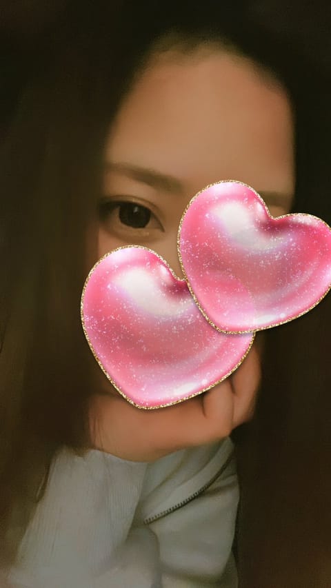 まだこのアカウントになって
2日くらいしかたってないのに
フォローしてくれる人が多くて嬉しい😭❤️

🧊しちゃったアカウ