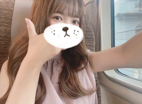 本日15:00〜19:00出勤しております👿

19:00のみ🈳です💭
ご予約ありがとうございます🫶

写真は前髪があっ