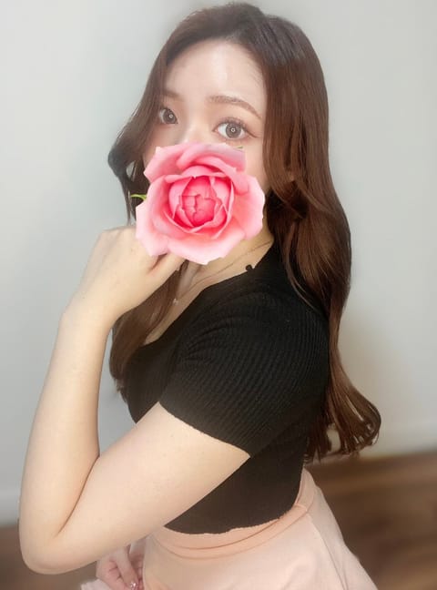 こんにちは🤍
本日も15時から出勤します⭐
本日以降の出勤日は未定ですので気になってくださる方いらしたら是非会いたいです