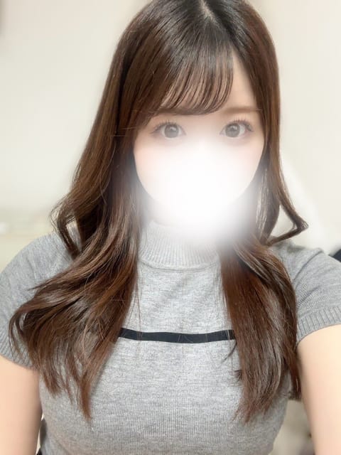 初ポスト💌あやです🤍

本日、～29:00出勤してます❕

寒い日が続くので、一緒にあったまりませんか？💭いっっぱい癒し
