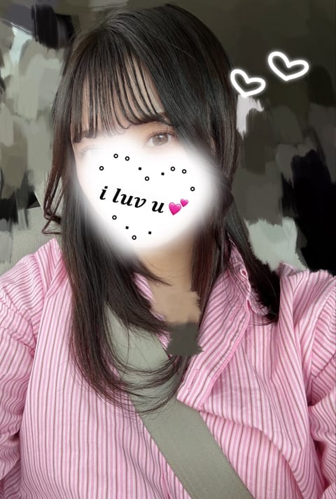 春っぽい感じでお出かけするの本当に最高〜❣️

この前気温高かった日に日中半袖で過ごし、
朝帰宅する時すごく震えて帰った