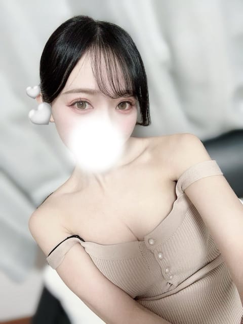 ✧ シフトのお知らせ ✧

お久しぶりです！まりんです🪼
久しぶりに出勤します🫧

【 4/23(木) 20:00-6: