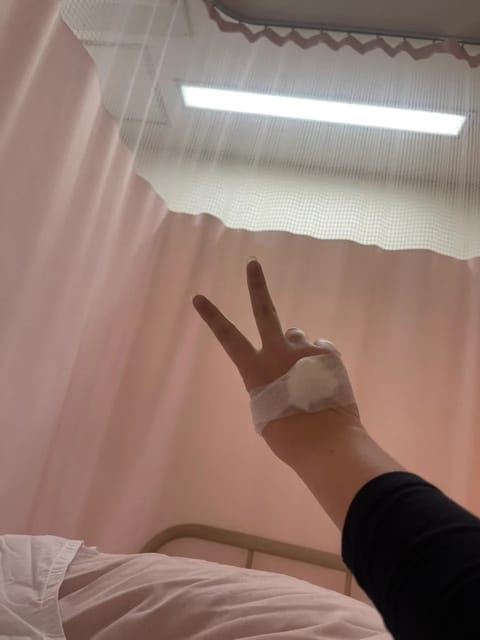 昨日ご予約いただいていたお客様へ

生物に当たってしまって点滴打ってました😭申し訳ないです🥲

注射失敗されやすくて手の