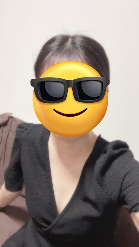 今日10時から15時まで出勤してます！

やっぱり鍋の種類豊富なので飽きないですね☺️