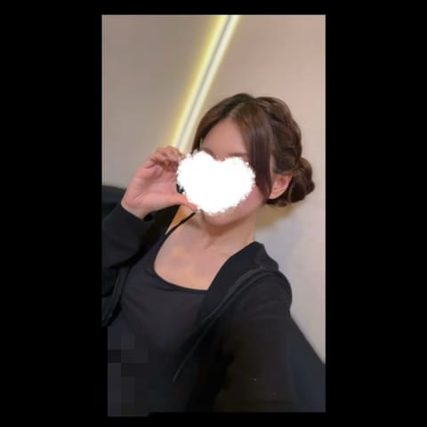 東海地方は、台風で暴風なると思いきや普段の雨みたいな感じだったのでどうにかせっかくのお休み充実出来ました😊💓
ですが、今