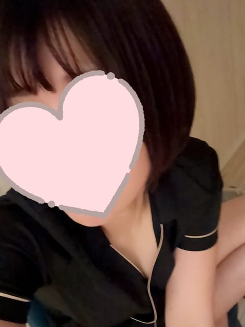 今日も暑すぎる〜〜〜🥵🥵
水分たくさん取って熱中症に気をつけてね🫡🫡

今日は17時までしかいないから早めに来て欲しいな