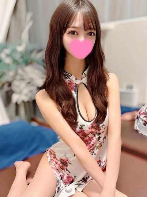 新宿めるふぉあ（らん）です🎀✨

スタイルとマッサージ自信あります🥺✨✨2人だけの特別な時間過ごそうね

久しぶりに沢山
