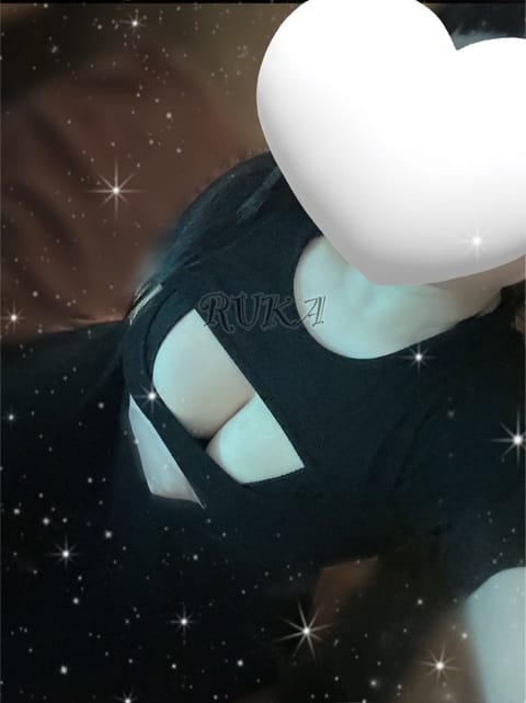 お久しぶりです☺️

今日から出勤です🫶

14時から26時まで
受付してるので
ご予約お待ちしてます🎶

外歩いてたら