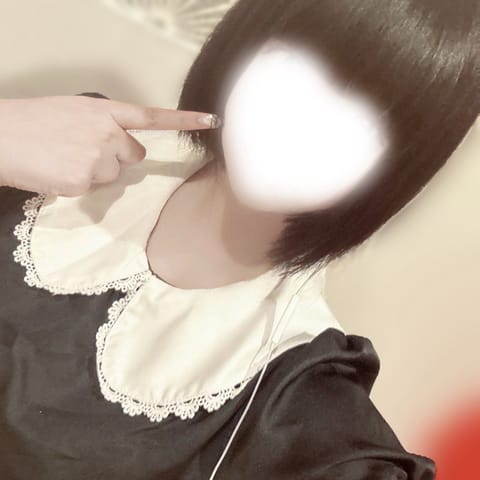 おはようございます❕

最近ボブにしようかロングにしようかでひたすら髪型に迷ってます😵‍💫そして暖かくなってきたし髪色変