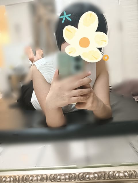 今日は11〜17で出てます☀️
ゆっくり一緒に過ごせる方いたらいいな…☺️