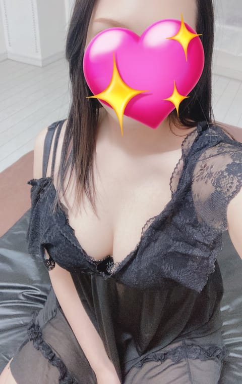 本日は遅めの出勤です🌟
事前予約のお兄様ありがとうございます🥰

23:00-27:30

よろしくお願いします💐

#