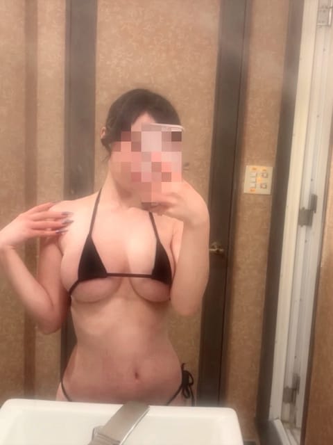 本日から6日間越谷ルームにてお世話になります😣💞
8/22-8/27の基本的に午後2時から朝の2時までいるのでぜひお誘い