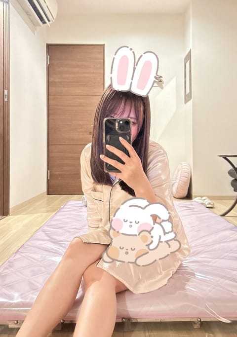 1週間の疲れを癒したい時には、あったかオイルマッサージはいかがですか？💆‍♂️🫧

今日は残り2枠空いてます〜！

🧡1