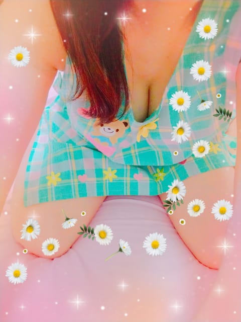 こんにちは😊
本日19時施術終了となります🍀
もうすぐ５月も、終わりますが、引き継ぎ宜しくねん♡