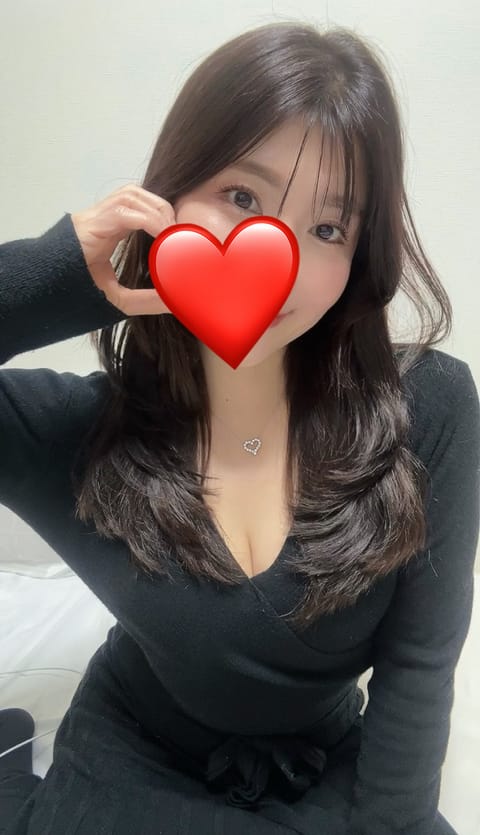 毎日寒いですね❄️
暖かいお部屋で心も身体も暖かくしてあげる🧡

1/30(金)  18時半~24時

癒されに来てね🌸