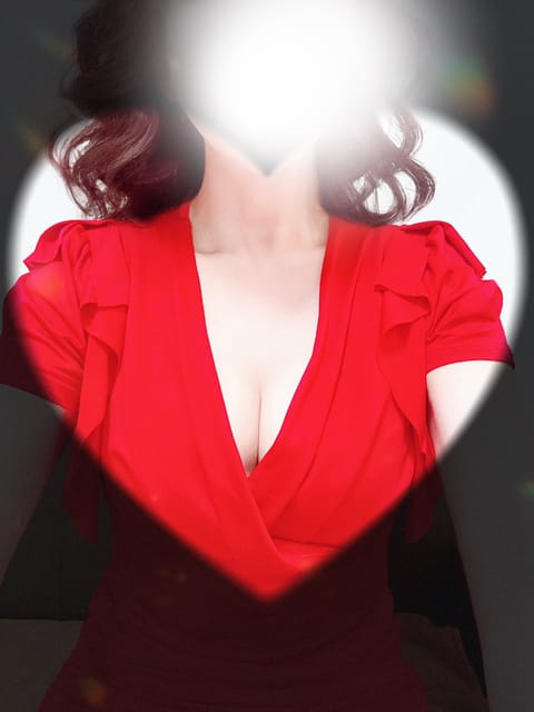 出勤しております🩵

2時まで（最終受付24時）
お問い合わせお待ちしております.ᐟ

#メンズエステ大阪