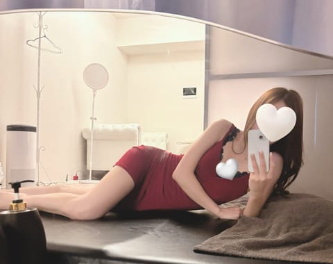 今日は“癒し係”でいさせて🫶
セラピストっぽい写真も載せるね🤍