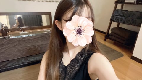 こんばんは🥰
昨日も来てくれたお客様方ありがとうございました🥰
今日も暑いですが頑張りましょう🫠♡