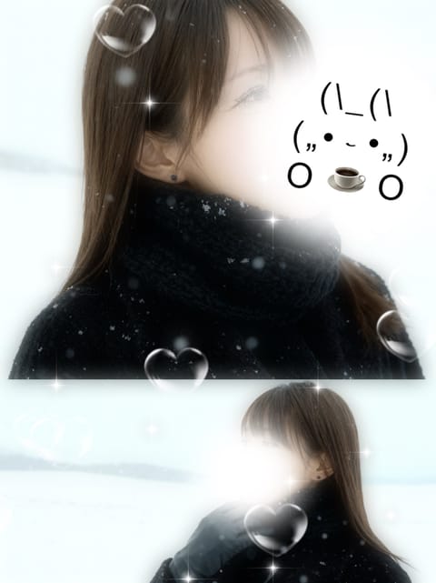 手袋を片方だけ🧤
落としてなくしました😭
もふもふでお気に入りだった
猫手袋( ΦωΦ )🥲

諦めきれず右手だけしてい