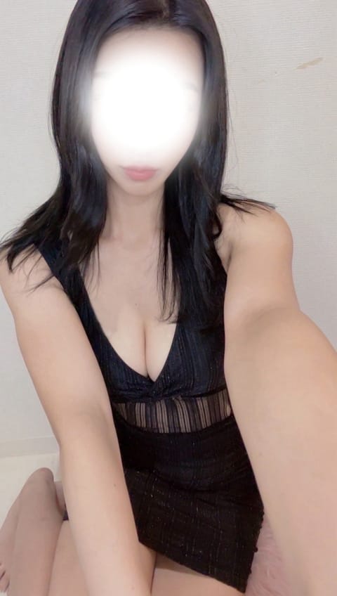 前のアカウント凍結なっちゃいました🥹

本日15-24までお待ちしてます💗