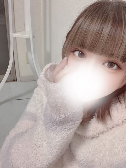 本日17〜24 出勤してます.⋆𝜗𝜚

久々でドキドキ……🫣
会いに来てくれると嬉しいなあ
お部屋キンキンにしてお待ちし