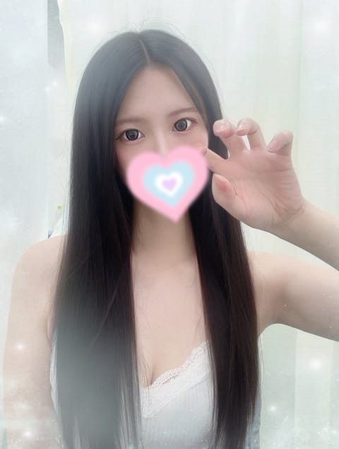 こんばんはーっ🌟
今週は3連休ですね！！
皆さんは何処かお出掛けしますか？🚗🛍
外は暑いしどこも人が多そうなので私はお家