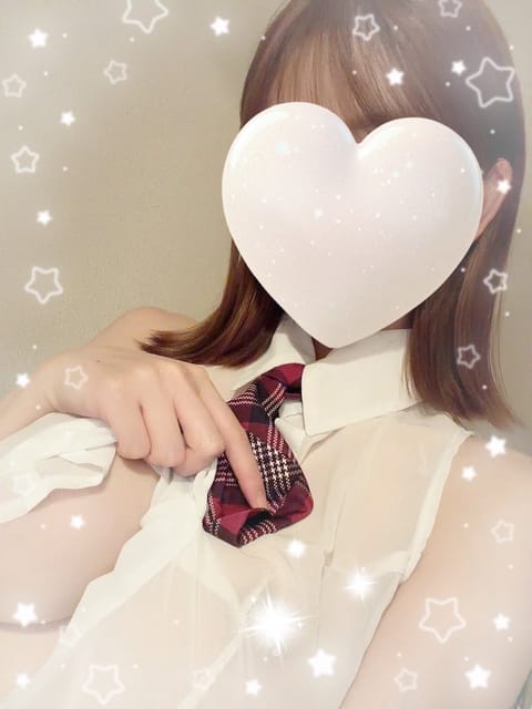 永瀬ゆあ